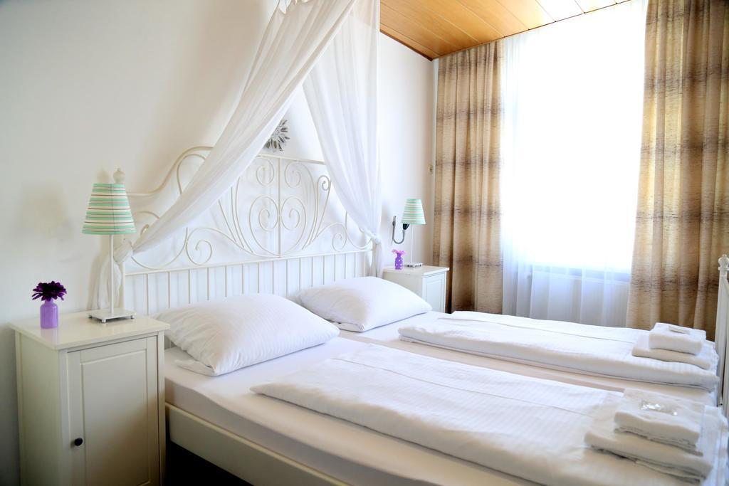 City Hotel Hunsruecker Hof Boppard Bagian luar foto